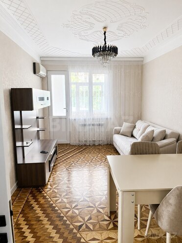 Сдаётся 2-комн. вторичка 55 м², м. Мемар Аджеми, photo 1 from 9