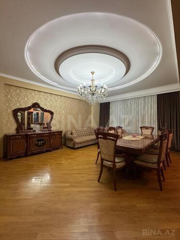 Сдаётся 4-комн. новостройка 215 м², м. Низами, photo 18 from 31