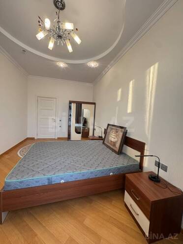 Сдаётся 4-комн. новостройка 220 м², м. Низами, photo 24 from 32