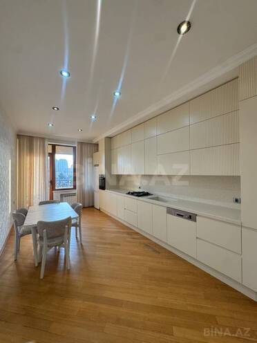 Сдаётся 4-комн. новостройка 220 м², м. Низами, photo 9 from 32
