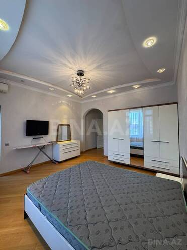 Сдаётся 4-комн. новостройка 220 м², м. Низами, photo 26 from 32