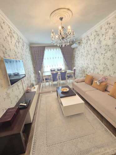 Продаётся 2-комн. вторичка 50 м², photo 1 from 19