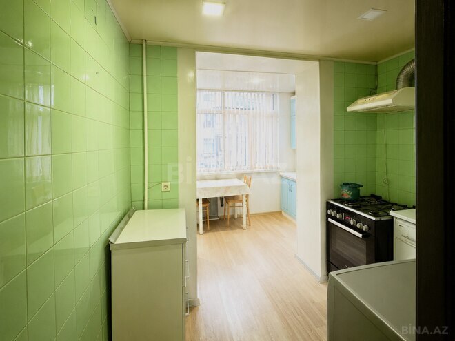 Продаётся 3-комн. вторичка 75 м², м. Элмляр Академиясы, photo 6 from 10