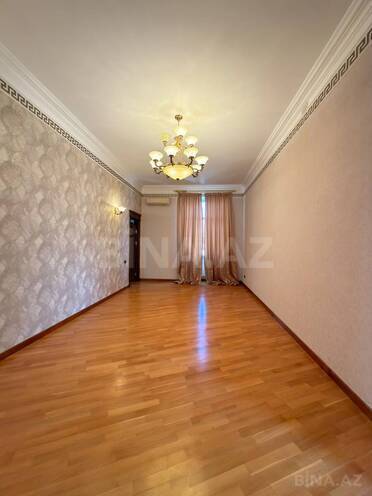 Satılır 3 otaqlı köhnə tikili 128 m², İçəri Şəhər m., photo 11 from 19