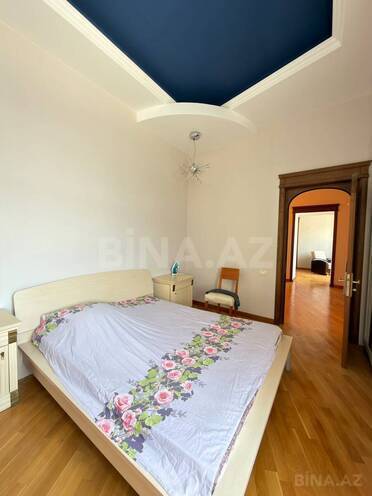 Satılır 3 otaqlı köhnə tikili 128 m², İçəri Şəhər m., photo 9 from 19