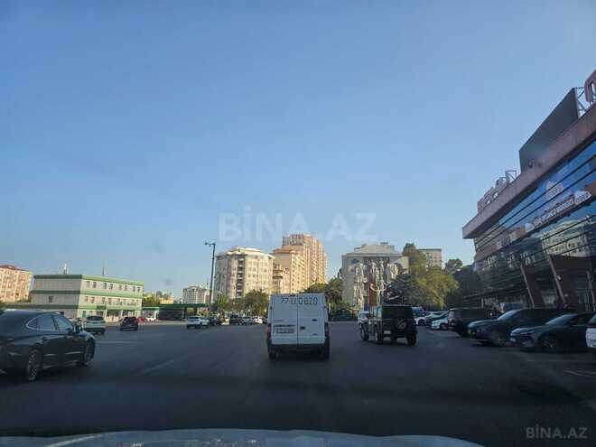 Satılır 1 otaqlı köhnə tikili 40 m², İnşaatçılar m., photo 1 from 18