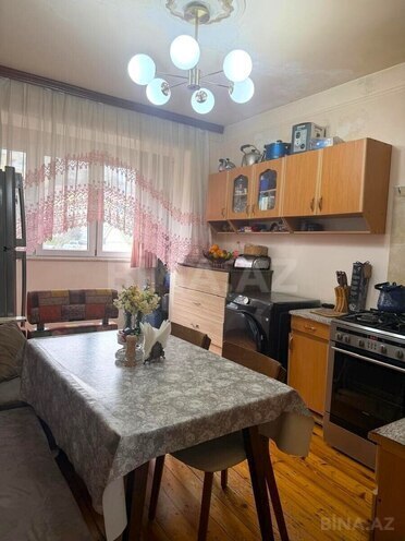 Продаётся 2-комн. вторичка 65 м², Хатаинский р., photo 9 from 15