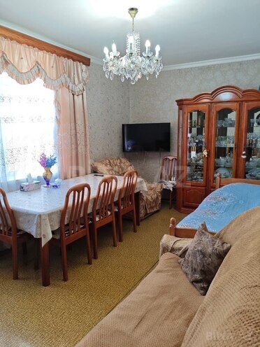 Продаётся 2-комн. вторичка 65 м², м. Ази Асланов, photo 1 from 17