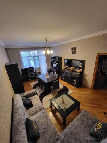 Satılır 2 otaqlı yeni tikili 74 m², 28 May m., photo 1 from 18