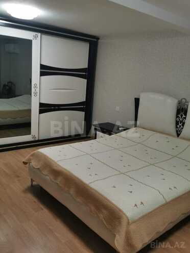 Satılır 4 otaqlı köhnə tikili 120 m², Sahil m., photo 13 from 19
