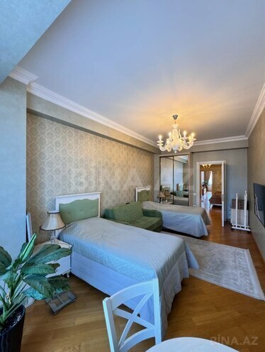 Продаётся 3-комн. новостройка 170 м², м. Низами, photo 11 from 18