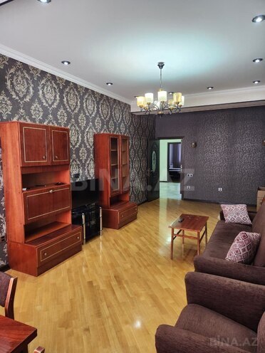 İcarəyə verilir 3 otaqlı yeni tikili 135 m², İnşaatçılar m., photo 4 from 16