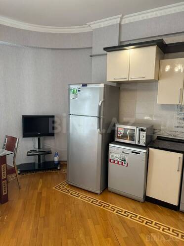 Сдаётся 3-комн. новостройка 200 м², м. 28 мая, photo 11 from 32