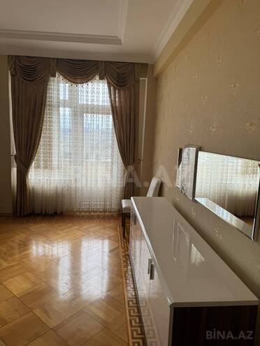 Сдаётся 3-комн. новостройка 200 м², м. 28 мая, photo 13 from 32