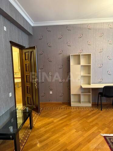 Сдаётся 3-комн. новостройка 200 м², м. 28 мая, photo 7 from 32
