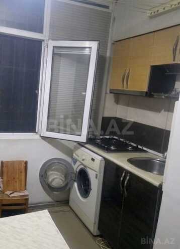 Satılır 2 otaqlı köhnə tikili 30 m², İnşaatçılar m., photo 5 from 10