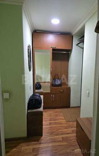 Satılır 2 otaqlı köhnə tikili 30 m², İnşaatçılar m., photo 9 from 10