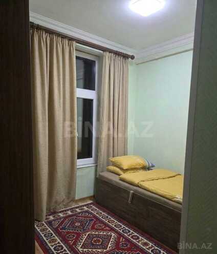 Satılır 2 otaqlı köhnə tikili 30 m², İnşaatçılar m., photo 4 from 10