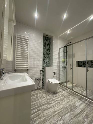 Сдаётся 4-комн. новостройка 220 м², м. Низами, photo 25 from 28