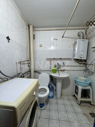 Продаётся 1-комн. вторичка 35 м², м. Элмляр Академиясы, photo 6 from 11