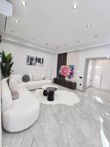 İcarəyə verilir 3 otaqlı yeni tikili 120 m², 28 May m., photo 3 from 17