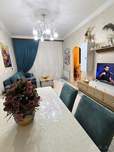 Satılır 2 otaqlı köhnə tikili 55 m², Memar Əcəmi m., photo 1 from 18