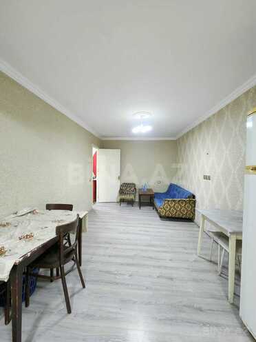 Продаётся 2-комн. вторичка 45 м², м. Элмляр Академиясы, photo 1 from 9
