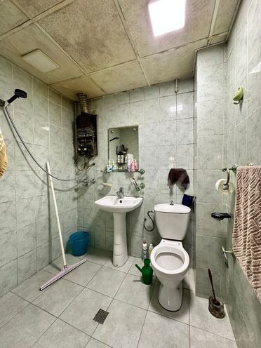 Satılır 5 otaqlı köhnə tikili 120 m², Yeni Günəşli q., photo 13 from 15