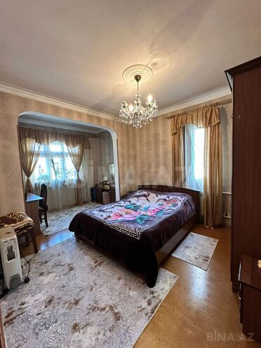Satılır 5 otaqlı köhnə tikili 120 m², Yeni Günəşli q., photo 1 from 15
