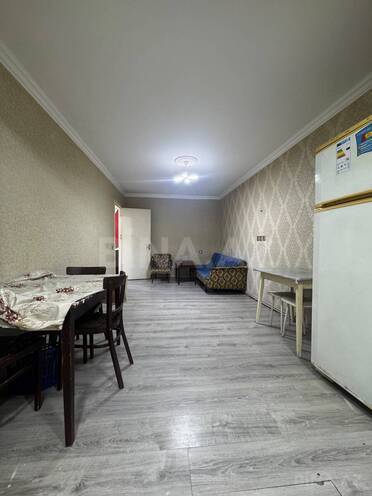 Продаётся 2-комн. вторичка 40 м², м. Иншаатчылар, photo 3 from 9