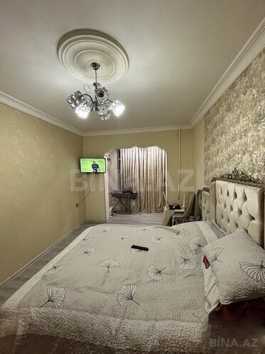 Satılır 4 otaqlı köhnə tikili 120 m², Yasamal q., photo 17 from 22
