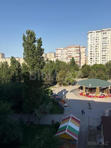 Satılır 2 otaqlı köhnə tikili 68 m², Yasamal r., photo 4 from 12