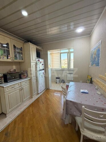 Satılır 2 otaqlı köhnə tikili 68 m², Yasamal r., photo 1 from 12