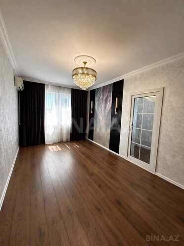 Продаётся 3-комн. вторичка 80 м², м. Ази Асланов, photo 1 from 13