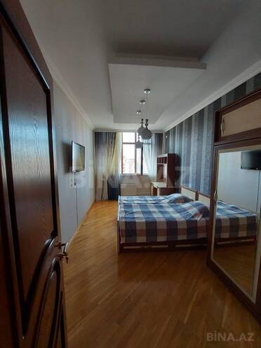 Сдаётся 3-комн. новостройка 150 м², м. 8 ноября, photo 8 from 20