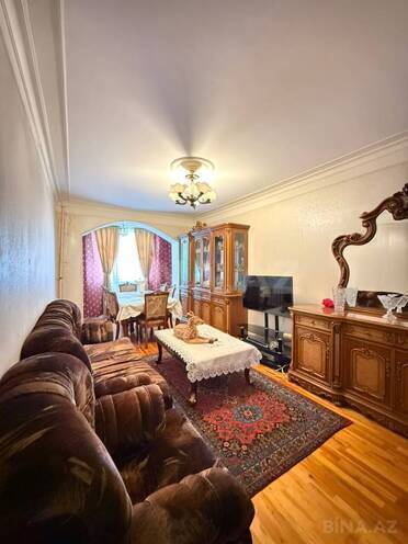 Продаётся 4-комн. вторичка 90 м², м. Ази Асланов, photo 1 from 9