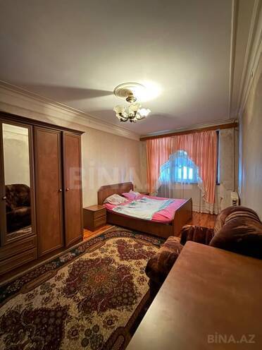 Продаётся 4-комн. вторичка 90 м², м. Ази Асланов, photo 3 from 9