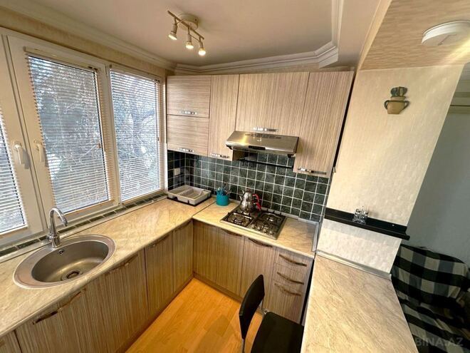 İcarəyə verilir 3 otaqlı köhnə tikili 70 m², Elmlər Akademiyası m., photo 9 from 21