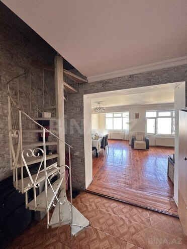 Satılır 4 otaqlı köhnə tikili 130 m², Elmlər Akademiyası m., photo 7 from 17