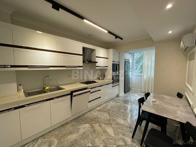 Сдаётся 3-комн. вторичка 130 м², м. Ичеришехер, photo 10 from 20