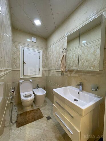 Сдаётся 3-комн. вторичка 130 м², м. Ичеришехер, photo 14 from 20