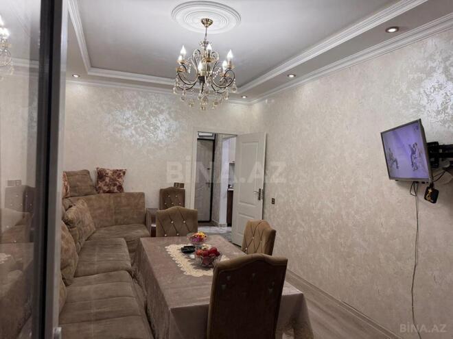Продаётся 2-комн. вторичка 55 м², м. Ази Асланов, photo 6 from 17