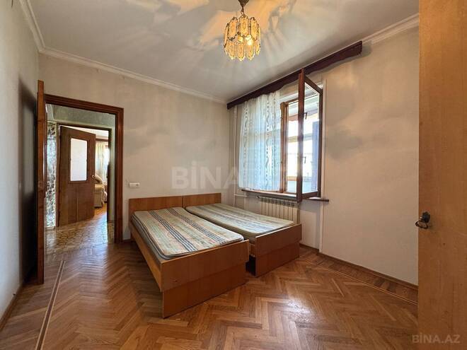 Satılır 2 otaqlı köhnə tikili 60 m², Qara Qarayev m., photo 5 from 14