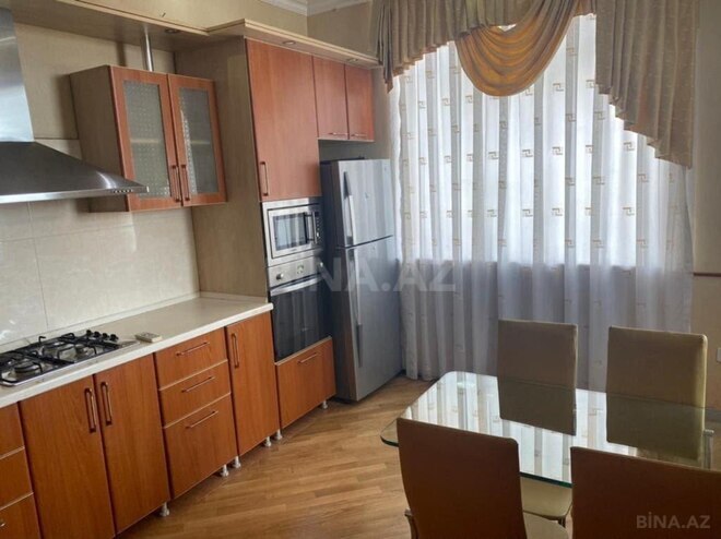 Сдаётся 3-комн. новостройка 160 м², м. Нариман Нариманов, photo 1 from 9