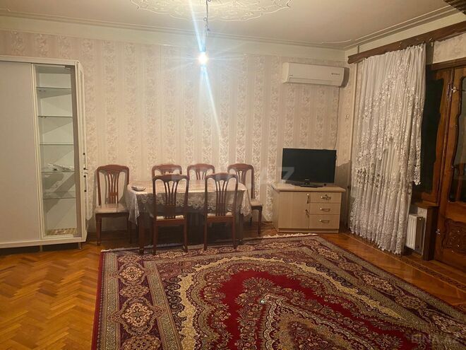 İcarəyə verilir 3 otaqlı köhnə tikili 90 m², Memar Əcəmi m., photo 1 from 15