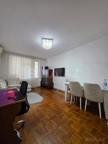 Satılır 2 otaqlı köhnə tikili 48 m², İnşaatçılar m., photo 1 from 10