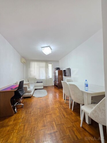 Satılır 2 otaqlı köhnə tikili 48 m², İnşaatçılar m., photo 3 from 10