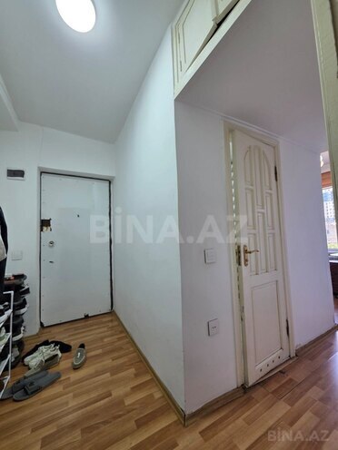 Satılır 2 otaqlı köhnə tikili 48 m², İnşaatçılar m., photo 8 from 10