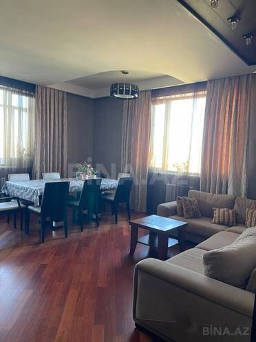 Сдаётся 3-комн. новостройка 110 м², Насиминский  р., photo 1 from 12