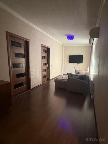 İcarəyə verilir 2 otaqlı köhnə tikili 120 m², 28 May m., photo 1 from 12